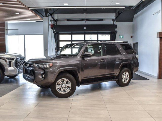 2021 Toyota 4Runner SR5 4X4 in Cars & Trucks in Calgary - Image 2