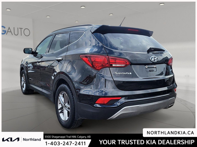 2018 Hyundai Santa Fe Sport 2.4 Base in Cars & Trucks in Calgary - Image 2