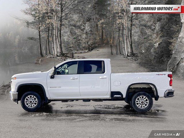 2023 Chevrolet Silverado 2500HD LT in Cars & Trucks in Hamilton - Image 2