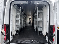 Ford Transit Van T-250 toit moyen 148 po PNBV de 9 000 lb porte coulissante côté passager 2018 à ven... (image 5)