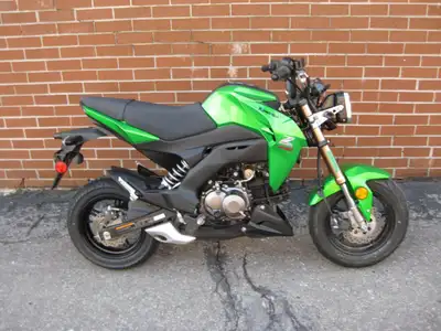 Welcome New Riders! Financing Options Available! The 2017 Kawasaki Z125 PRO is the bike to conquer t...