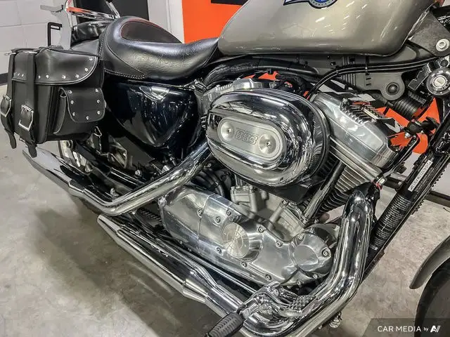 2009 Harley-Davidson XL883L SUPERLOW in Street, Cruisers & Choppers in Calgary - Image 44