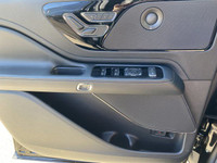 Refined and reimagined, the 2025 Lincoln Aviator Premiere brings together powerful performance, inte... (image 5)
