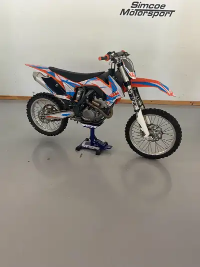 4-Stroke 350cc35 HoursElectric Start Fox Suspension Brembo Brakes