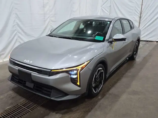 2025 Kia K4 EX K4 EX/8000 KM/OFF HYUNDAI CAPITAL LEASE! in Cars & Trucks in Belleville - Image 2