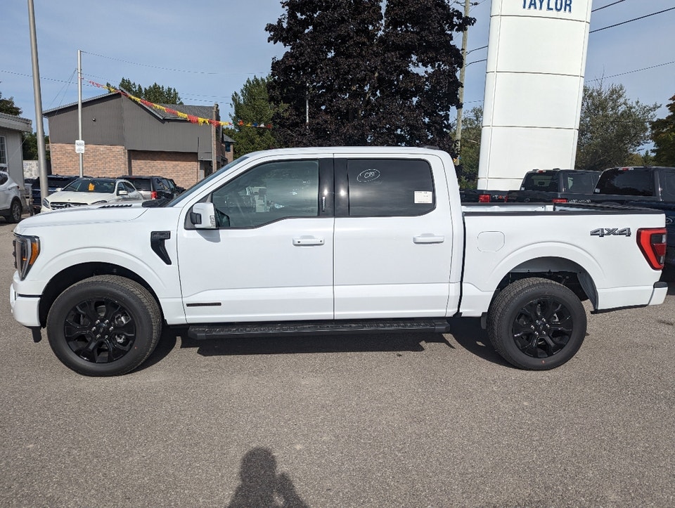  2022 Ford F-150 Lariat *502A Sport, BLACK PKG, HYBRID, Moonroof, Pro Power Onboard 7.2kw, Power Lif