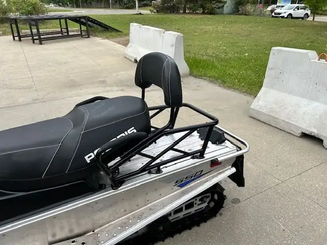 *SUMMER SALE*  2021 POLARIS 550 INDY LXT NORTHSTAR  *FAN-COOLED* in Snowmobiles in Strathcona County - Image 13