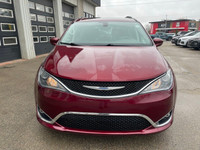 2018 Chrysler Pacifica Touring-L Plus with Leather, Pano Sunroof, Touch Screen, Leather, and Rear DV... (image 2)