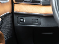 CARGET AUTOMOTIVE is thrilled to offer this 2019 Volvo XC90 Inscription,a luxury midsize SUV that co... (image 7)