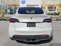 This Tesla Model Y boasts a Electric engine powering this Automatic transmission. Window Grid Antenn... (image 3)