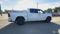 This 2025 RAM 1500 SPORT CREW CAB 4X4 has the following options Cloth/Vinyl Bucket Seats, Remote Sta... (image 9)