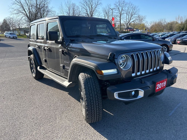  2019 Jeep WRANGLER UNLIMITED SKY POWER SOFT TOP, BACKUP CAM, RE in Cars & Trucks in London - Image 4