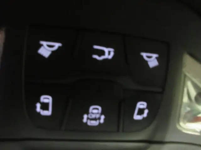 CHRYSLER PACIFICA 2018 LIMITED S GPS NAVIGATION CUIR TOIT PANO T in Cars & Trucks in Lévis - Image 21