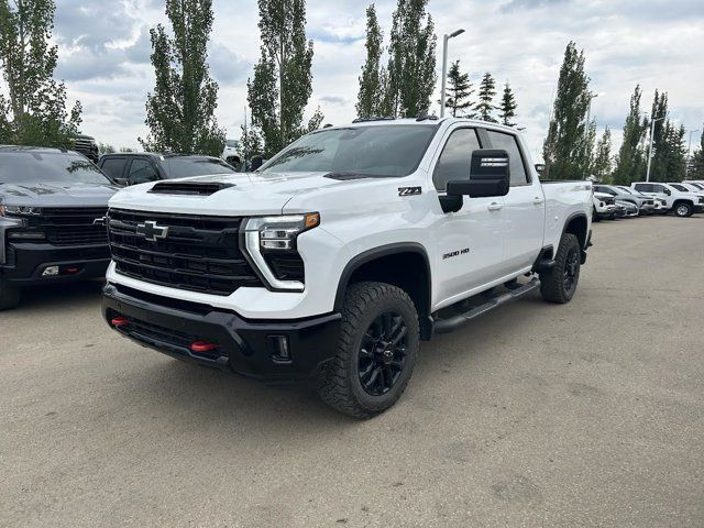 2025 Chevrolet Silverado 3500HD LT in Cars & Trucks in Strathcona County - Image 3