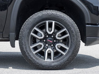Set the standards higher with this 2023 GMC Sierra 1500 AT4 4x4.Finished in a Black exterior with as... (image 5)
