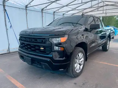 À voir! / Come see it! TRÈS BIEN ÉQUIPÉ / VERY WELL EQUIPPED. Version Custom Crew 4x4, Groupe remorq...