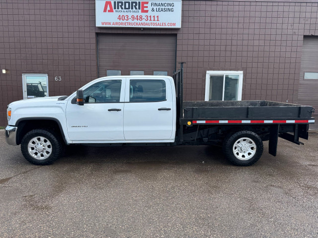 2016 GMC Sierra 3500HD Flat Bed 4X4 in Cars & Trucks in Calgary