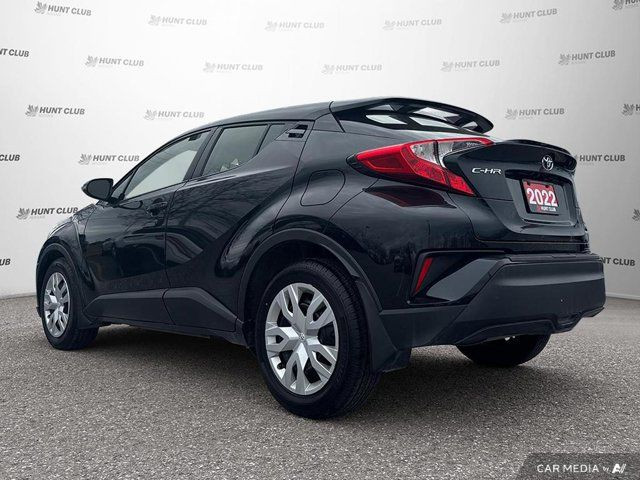 2022 Toyota C-HR LE in Cars & Trucks in Ottawa - Image 4