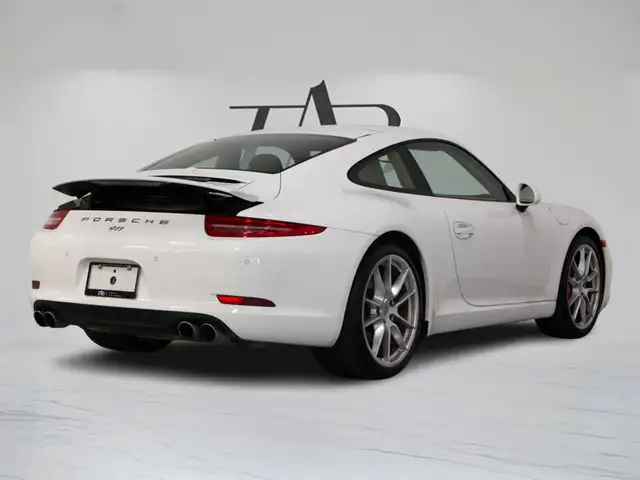 2012 Porsche 911 CARRERA S | COUPE | BOSE | SUNROOF | 20\" RIM in Cars & Trucks in Mississauga / Peel Region - Image 5