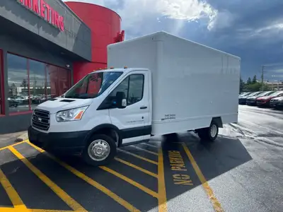 RARE LOW KM CAB & CHASSIS TRANSIT, CUBE VAN COMPLETE, 4.10 REAR AXLE RATIO, EXTERIOR UPGRADE PACKAGE...