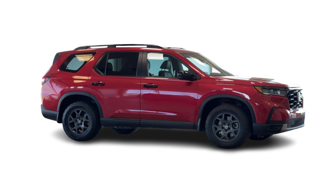 2023 Honda Pilot TrailSport AWD / A/T TIRES / LEATHER / 7 PASSEN in Cars & Trucks in Regina - Image 2