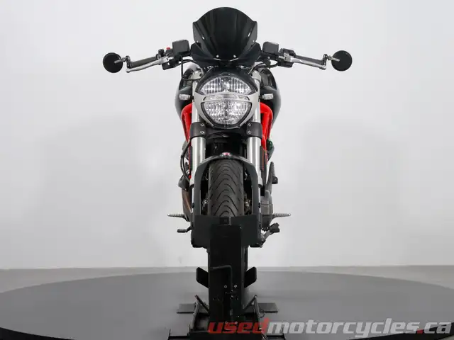 2012 Ducati Monster 796 in Street, Cruisers & Choppers in Kelowna - Image 9