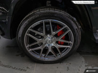 Exclusive Pkg | GMANUFAKTUR Diamond Pkg | GMANUFAKTUR Two-Tone Platinum White/Black Nappa Leather |... (image 6)