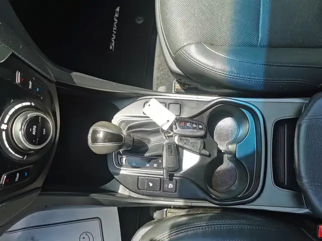 2018 Hyundai Santa Fe Sport 2.4 in Cars & Trucks in Belleville - Image 25