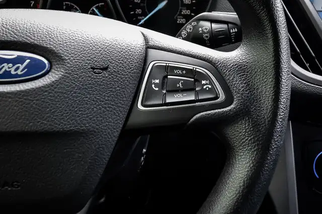 2019 Ford Escape SE FWD • HEATED SEATS • CP/AA • REMOTE START in Cars & Trucks in Ottawa - Image 19