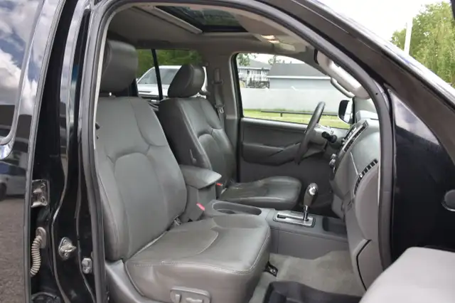 2012 Nissan Frontier dans Autos et camions dans Calgary - Image 26
