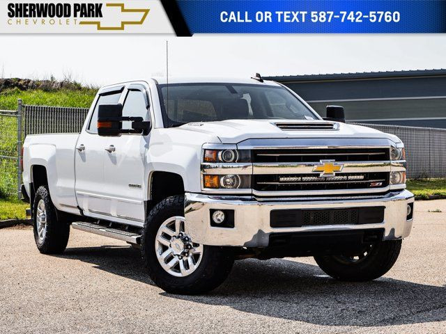 2018 Chevrolet Silverado 3500HD LT 6.6L in Cars & Trucks in Strathcona County