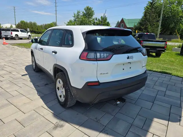 2019 Jeep Cherokee dans Autos et camions dans Ottawa - Image 8