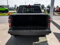 | NO REPORTED ACCIDENTS | HEATED & COOLED LEATHER SEATS | REMOTE START | DUAL PANE SUNROOF | Get beh... (image 6)