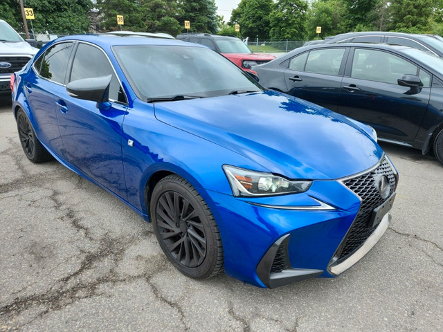 2017 Lexus IS 300 4dr Sdn AWD in Cars & Trucks in Mississauga / Peel Region - Image 2
