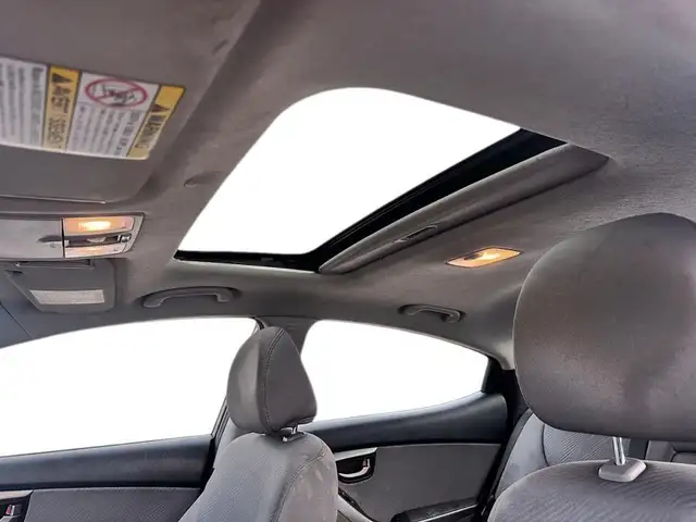 2013 HYUNDAI ELANTRA in Cars & Trucks in Stratford - Image 15
