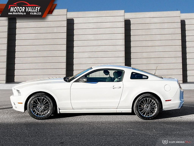 2014 Ford Mustang Premium 6MT V6 3.7L Only 089,169KM in Cars & Trucks in City of Toronto - Image 3