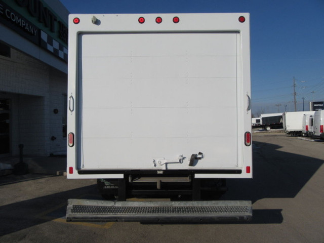 2019 Ford E-Series 16FT CUBE VAN ROLLOUT RAMP in Cars & Trucks in Oakville / Halton Region - Image 4