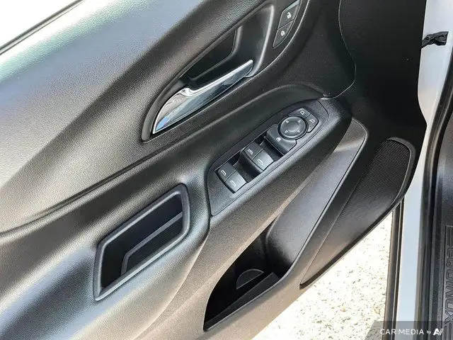 2019 Chevrolet Equinox LT | Heated Seats | Apple Carplay | Teen in Cars & Trucks in Guelph - Image 24
