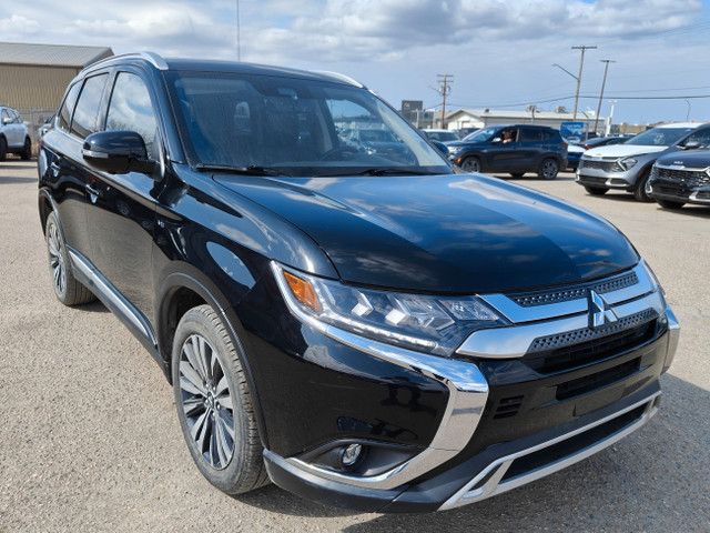 2020 Mitsubishi Outlander GT TOP OF THE LINE V6 in Cars & Trucks in Prince Albert - Image 3
