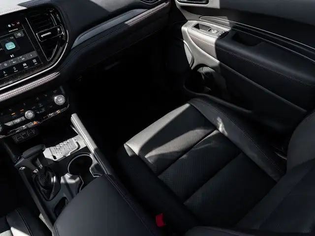 2025 Dodge Durango GT Plus in Cars & Trucks in Barrie - Image 21