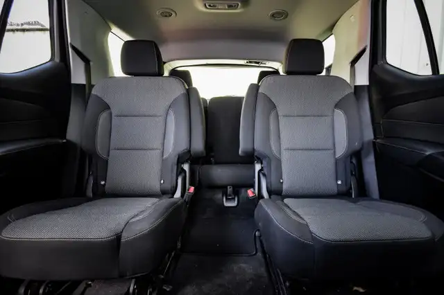 2021 Chevrolet Traverse LT Cloth • 7 PASSENGER • HEATED SEATS in Cars & Trucks in Ottawa - Image 32