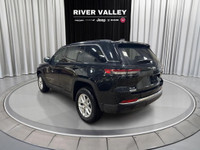 HEATED FRONT SEATS, ADAPTIVE CRUISE CONTROL, BLIND SPOT MONITOR, LED HEADLIGHTS, REAR PARKING AID, L... (image 4)
