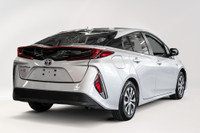 * Prius Prime * Hybride Branchable * Bluetooth * Caméra de recul * Écran tactile * Cuir * Commandes... (image 5)