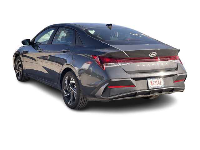 2024 Hyundai Elantra Preferred IVT w/Tech Pkg Remote Start, Back in Cars & Trucks in Calgary - Image 4