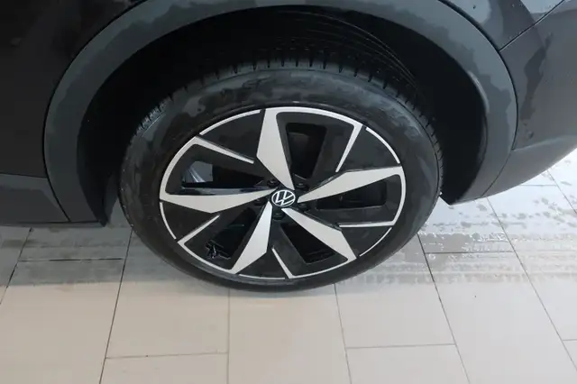 Volkswagen ID.4 Pro S AWD + Keyless + Thermopompe 2024 in Cars & Trucks in Lévis - Image 9