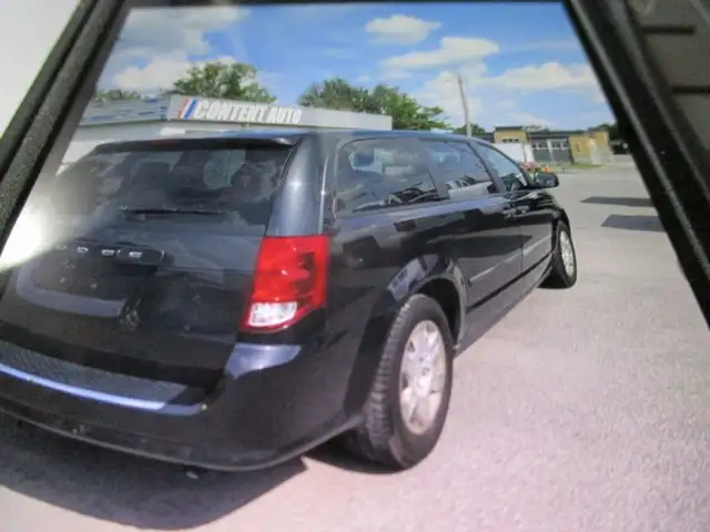 2012 Dodge Grand Caravan SE 7 places 93 738 km financement maiso in Cars & Trucks in Laval / North Shore - Image 16