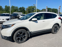 Le Honda CR-V Touring 2018 est un VUS compact haut de gamme qui se distingue par son design moderne,... (image 9)