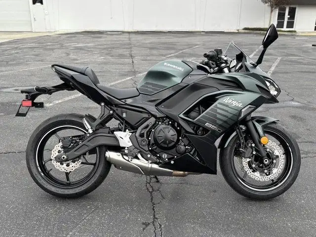 2025 KAWASAKI NINJA 650 ABS in Street, Cruisers & Choppers in Edmonton - Image 6