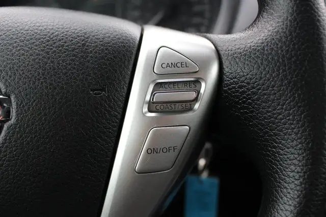 2019 Nissan Sentra in Cars & Trucks in Calgary - Image 18