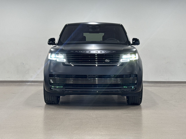 2023 Land Rover NEW RANGE ROVER P530 SV SWB in Cars & Trucks in City of Montréal - Image 3